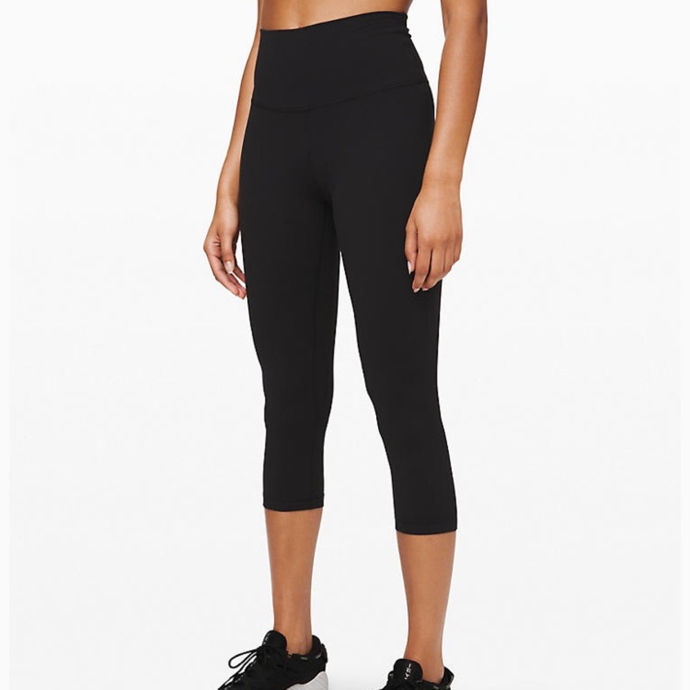 Lulu Lemon cropped black leggings, size 2